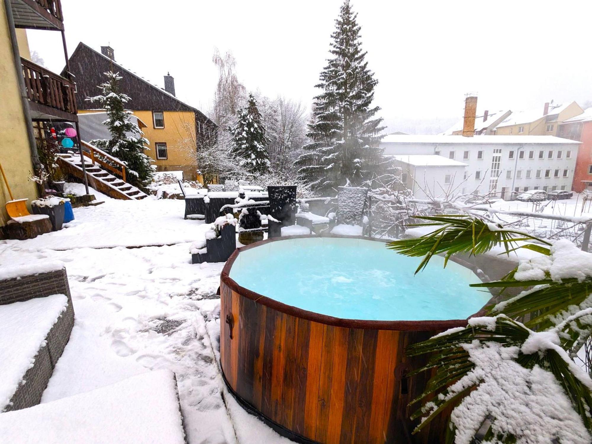 F2 - Urlaubsmagie Sauna, Whirlpool, Pool & Garten Sebnitz Exterior foto