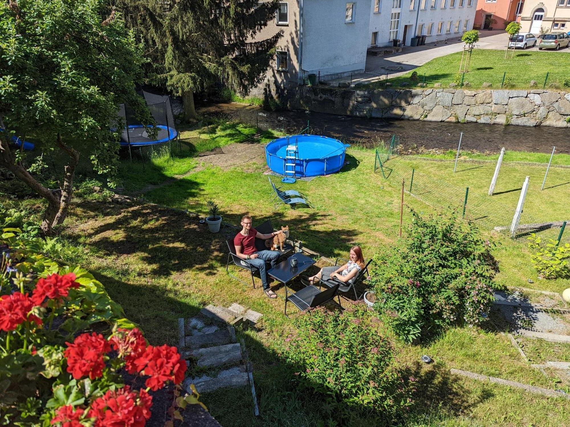 F2 - Urlaubsmagie Sauna, Whirlpool, Pool & Garten Sebnitz Exterior foto